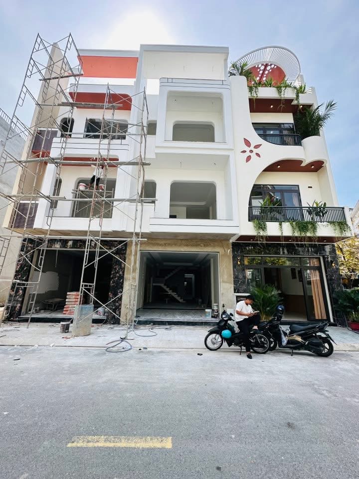 NHÀ PHỐ HOÀN CÔNG – CHỈ 6,8 TỶ (CÒN THƯƠNG LƯỢNG), KDC P. An Phú, TP.HCM mở rộng – gần chợ Phú Phong, Miếu Ông Cù, trục DT743, sát KCN VSIP 1