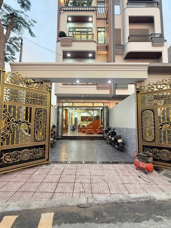 CẦN BÁN NHÀ HOÀN CÔNG – TẶNG FULL NỘI THẤT CAO CẤP – CHỈ VIỆC XÁCH VALI VÀO Ở