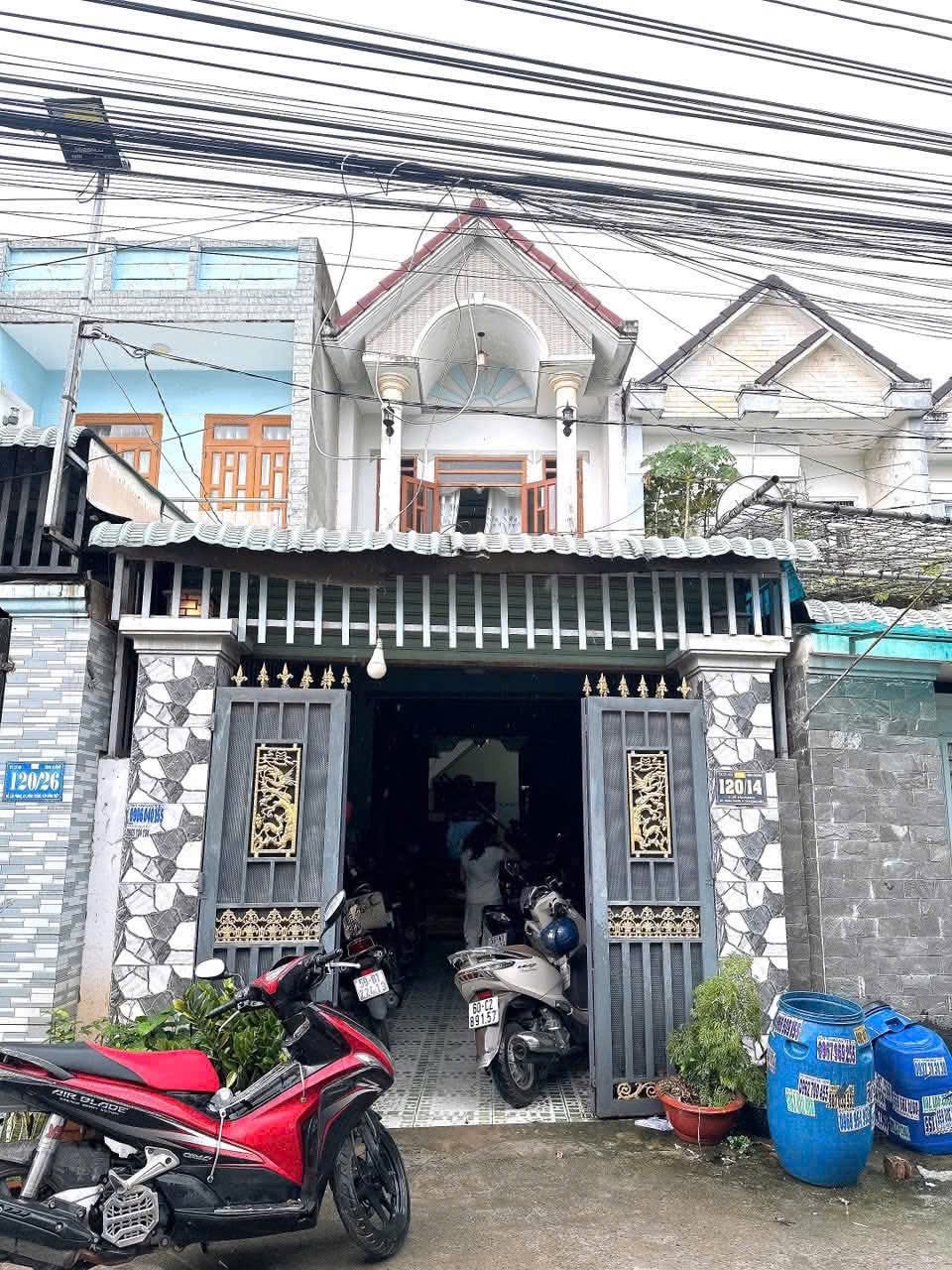 BÁN NHÀ LẦU TRỆT – CÓ PHÒNG NGỦ DƯỚI – SÂN ĐẬU XE HƠI 7 CHỖ