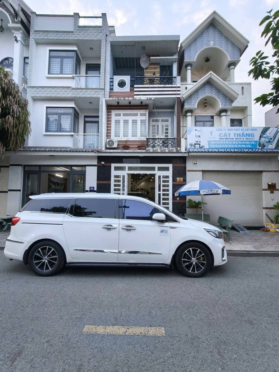 NHÀ PHỐ KDC PHÚ HỒNG THỊNH 6 – BÌNH AN, DĨ AN, DT: 61,7m² (ngang 4,5m)