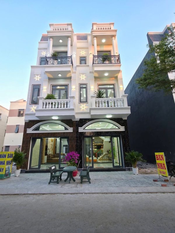 Nhà phường Dĩ An - TP Dĩ An - nay Dĩ An, TP. HCM - Gần bên Vincom 2.500m, cách khu công nghiệp Vsip 1 chỉ 500m