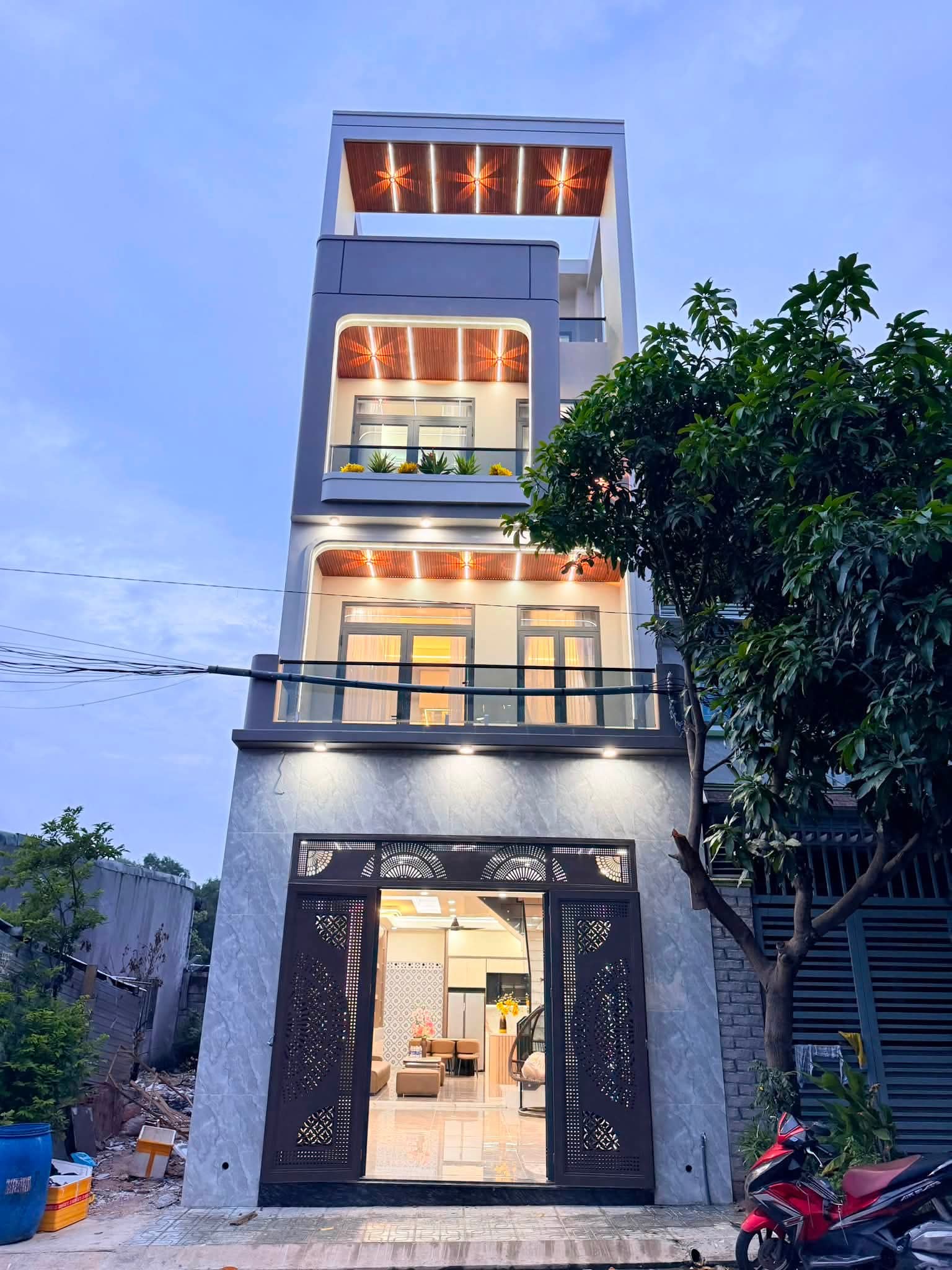 BÁN NHÀ VIP 1 TRỆT 3 LẦU HOÀN CÔNG – P. TÂN ĐÔNG HIỆP, TP. HỒ CHÍ MINH | Nhà 360 