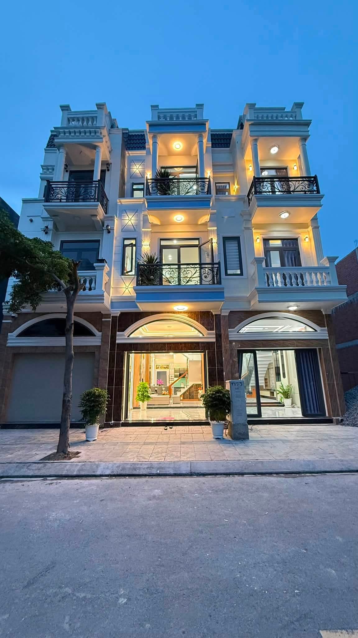 GIÁ 5,5 TỶ – NHÀ HOÀN CÔNG GẦN CHỢ ĐẦU MỐI THỦ ĐỨC, Bán nhà 1 trệt 2 lầu – P. Dĩ An, TP.HCM