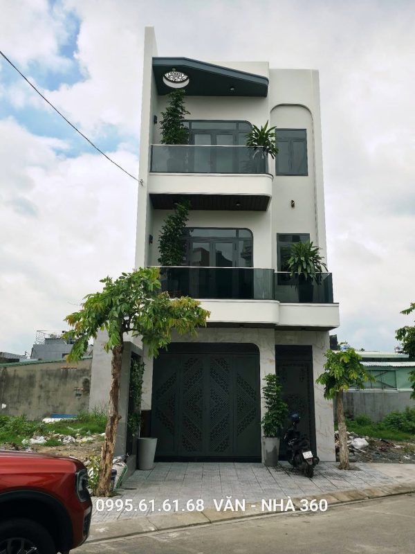 BÁN NHÀ 1 TRỆT 2 LẦU DT 93M² – FULL NỘI THẤT – GARA Ô TÔ – PHƯỜNG ĐÔNG HÒA, TP.HCM | NHÀ 360
