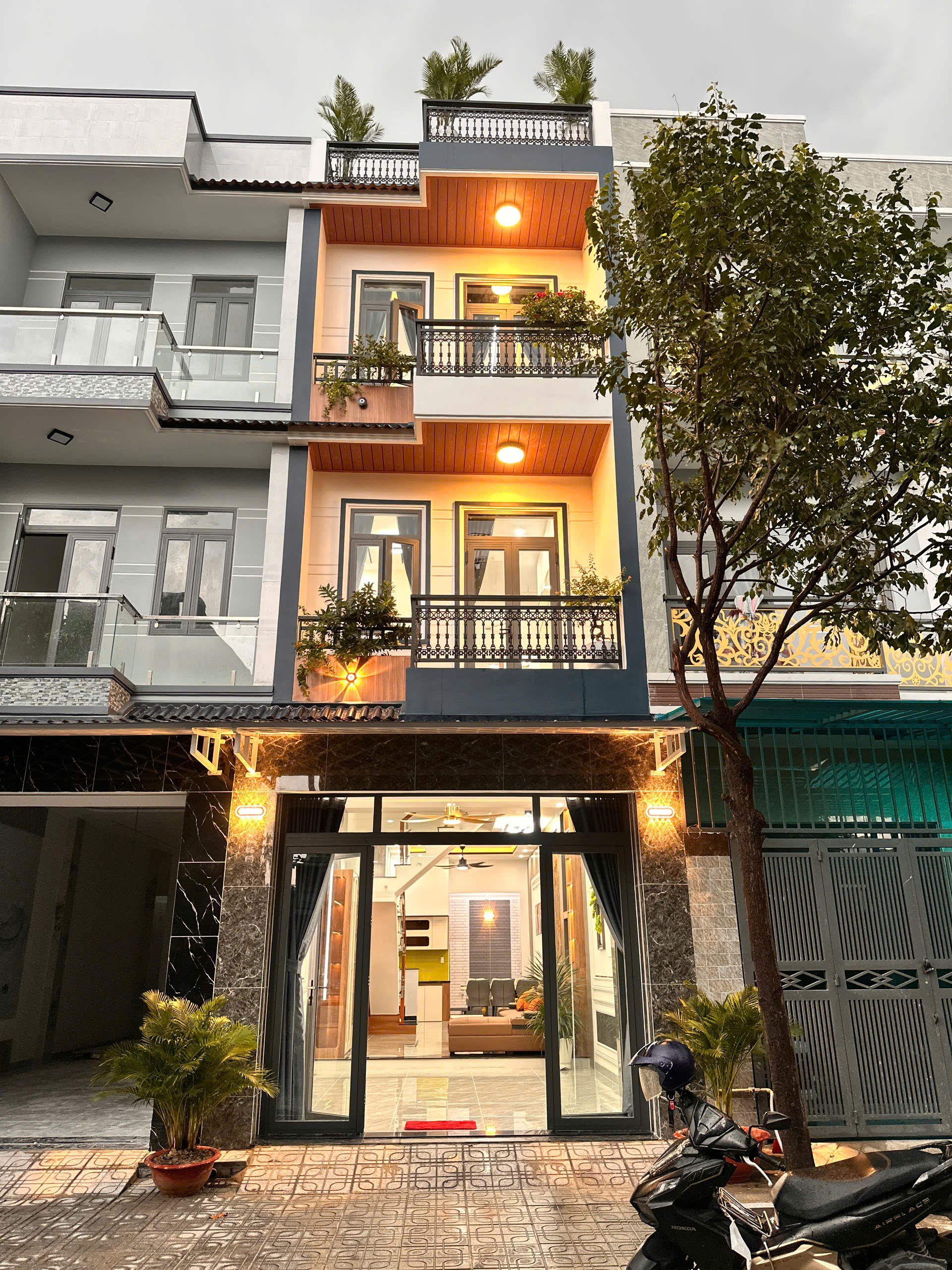 Nhà 360 | CHÍNH CHỦ NHỜ ACE CHẠY PHỤ – HH 2% ,NHÀ ĐẸP TRUNG TÂM DĨ AN – 5,8 TỶ TL